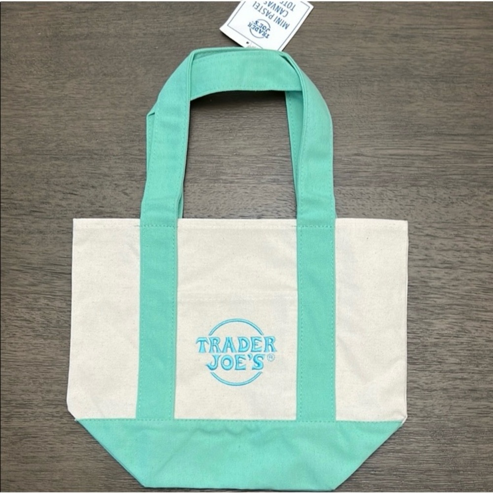 Trader Joe’s canvas, mini tote green NWT